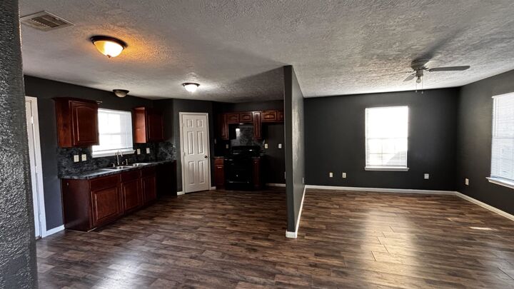 Property Photo: 1725 Rivercrest TX 77703