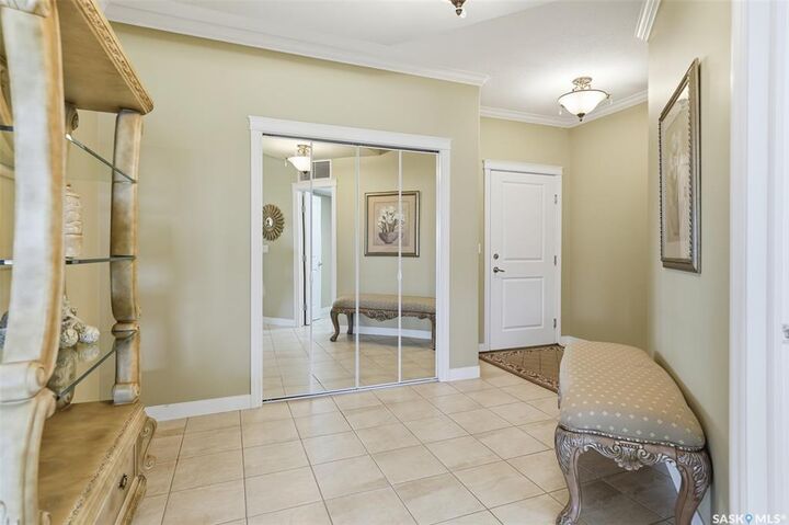 Property Photo:  405 Cartwright Street 402  SK S7T 0C8