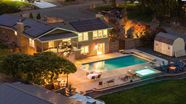 Property Photo:  145 Travis Lane  WA 99338