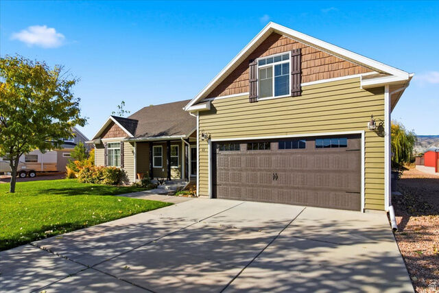 Property Photo: 63 N 200 W UT 84754