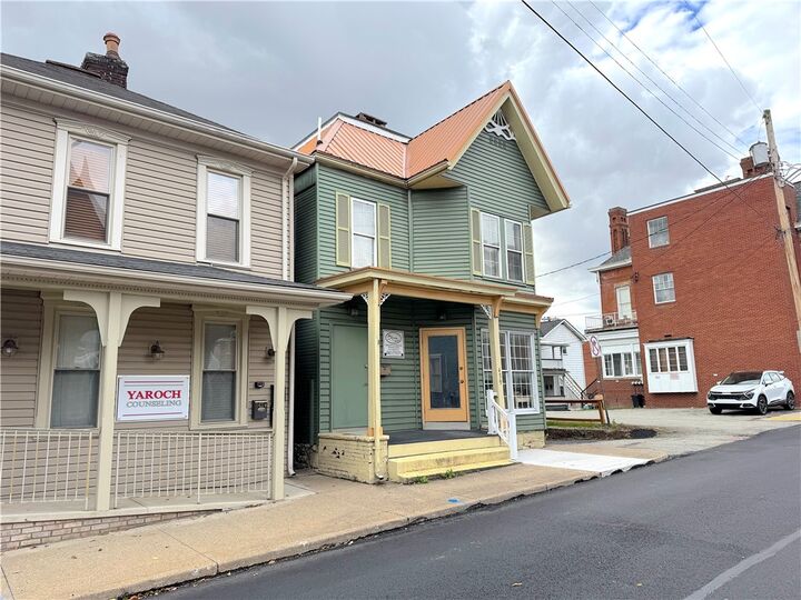 Property Photo:  439 S Maple Ave  PA 15601