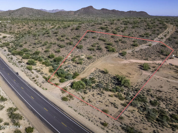 Property Photo: 43327- N Castle Hot Springs Road - AZ 85342