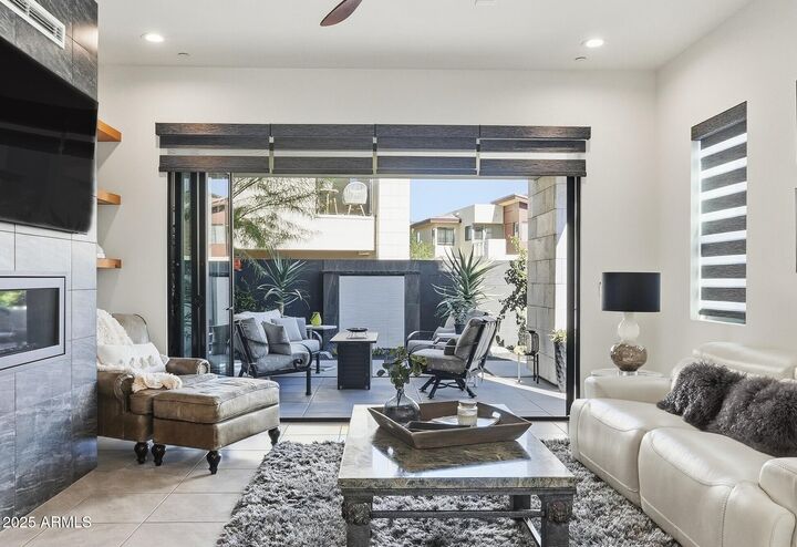 Property Photo: 1 Easy Street 26 AZ 85377