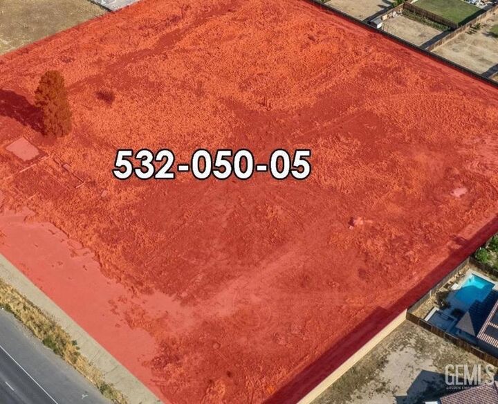 Property Photo: 6230 Taft Hwy CA 93313