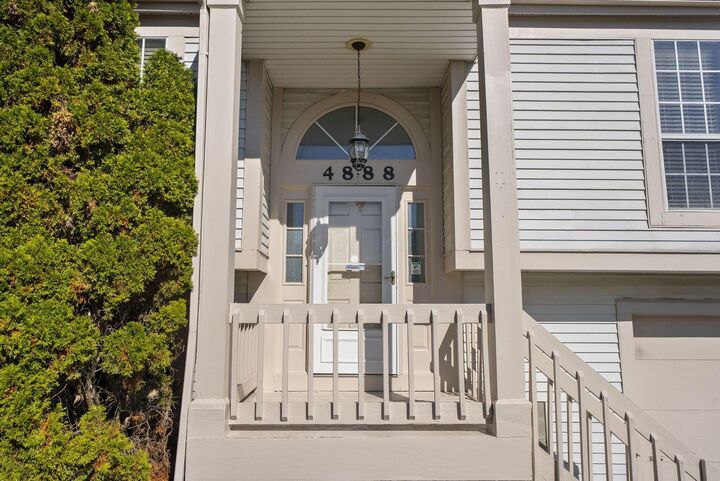 Property Photo: 4888 Silver Bow Drive OH 43026