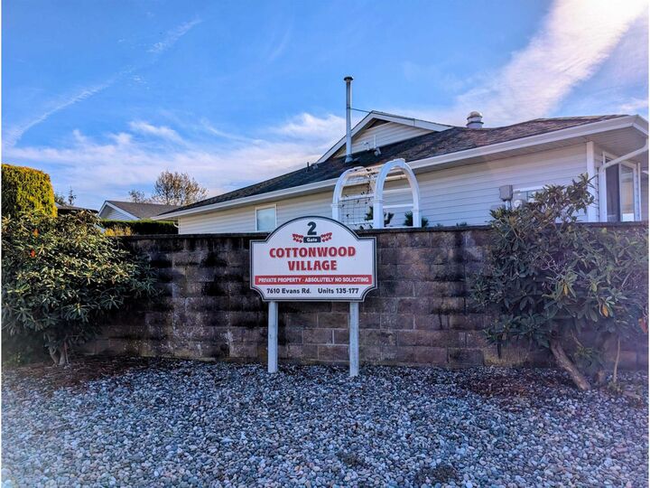 Photo de la propriété:  7610 Evans Road 163  BC V2R 2Z5 