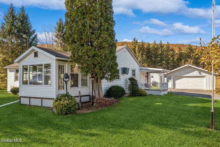 Property Photo: 197 Schoolhouse Road NY 12157