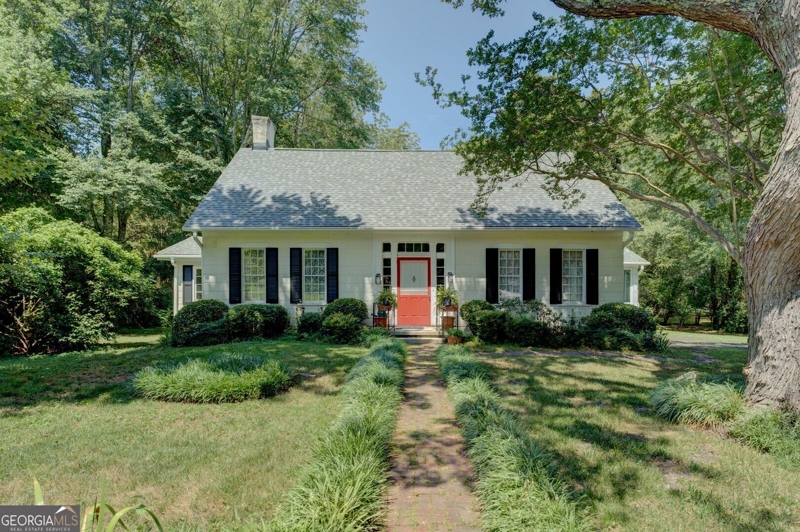 Property Photo:  1005 Asbury Street  GA 30054