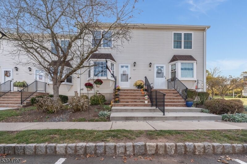 Property Photo:  807 Wedgewood Cir  NJ 08822