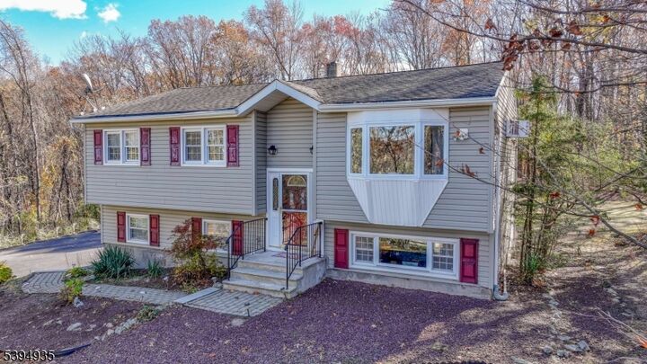 Property Photo: 27 Courtland Dr NJ 07461