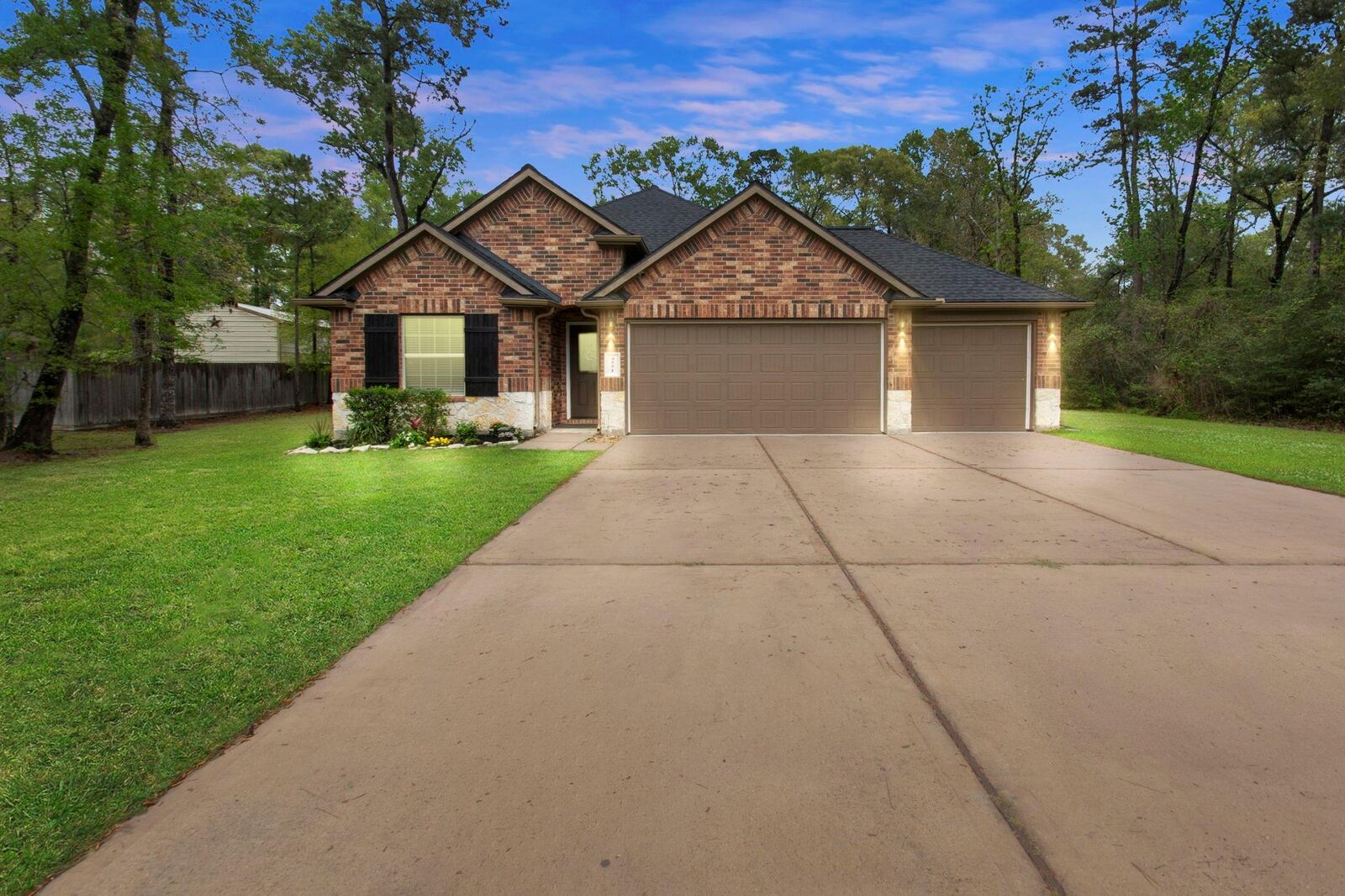 Property Photo:  4551 Axis Trail  TX 77303 