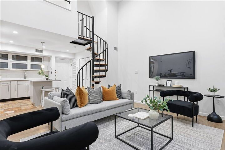 Property Photo:  818 Jefferson St 1C  NJ 07030 