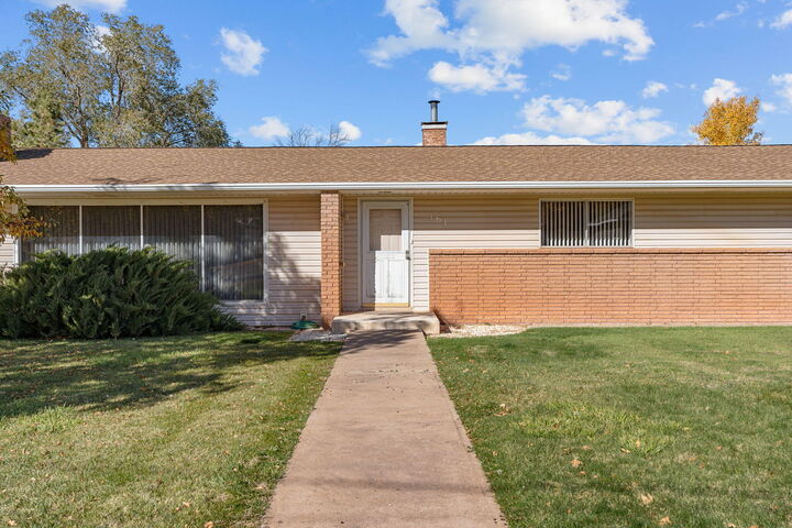 Property Photo: 161 E 200 S UT 84761