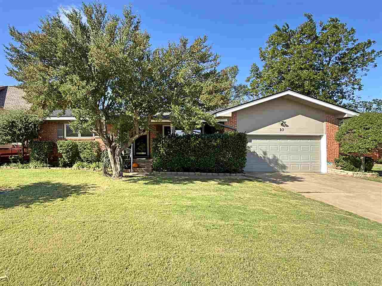 Property Photo:  10 NW 56 St  OK 73505 