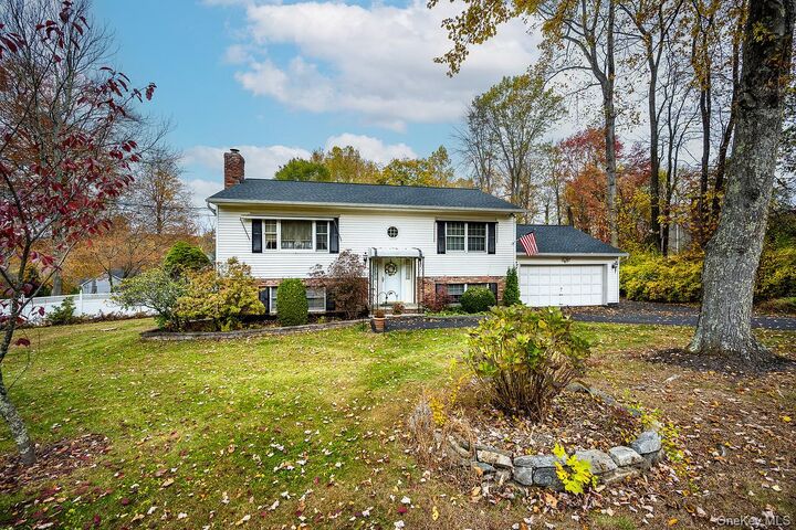 20 Watson Way  Putnam Valley NY 10579 photo
