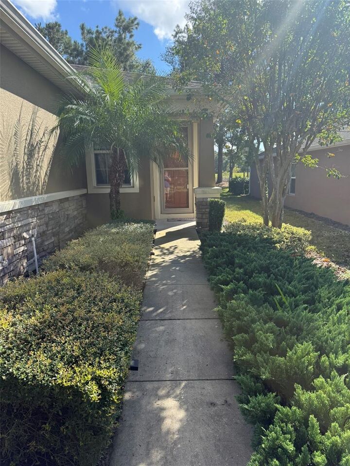 Property Photo: 21846 Belgian Court FL 32757