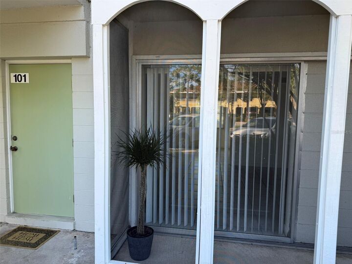 Property Photo: 2304 Ringling Boulevard 101 FL 34237
