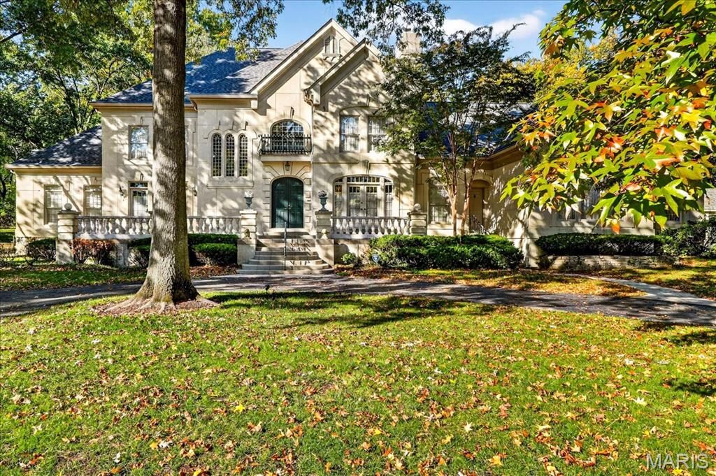 Property Photo: 10444 Litzsinger Road MO 63131