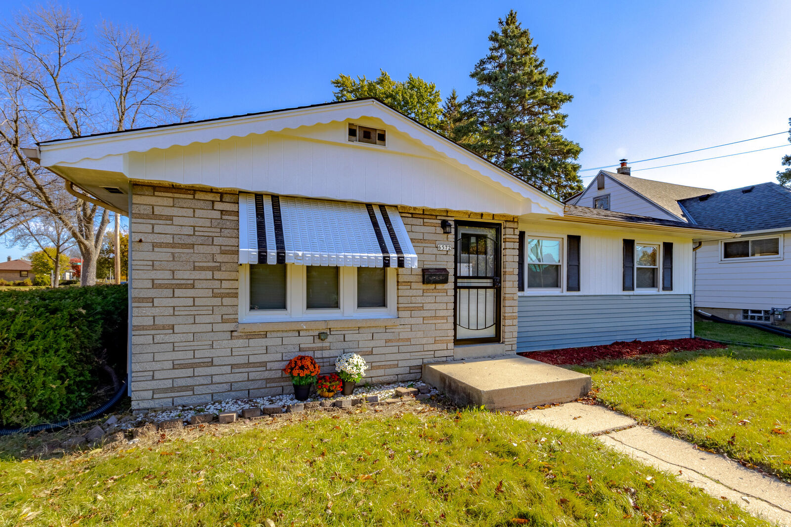 Property Photo: 6572 N 84th St WI 53224