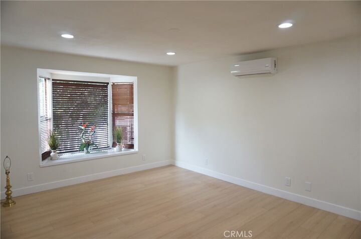 Property Photo: 3948 Pennsylvania Avenue CA 91214