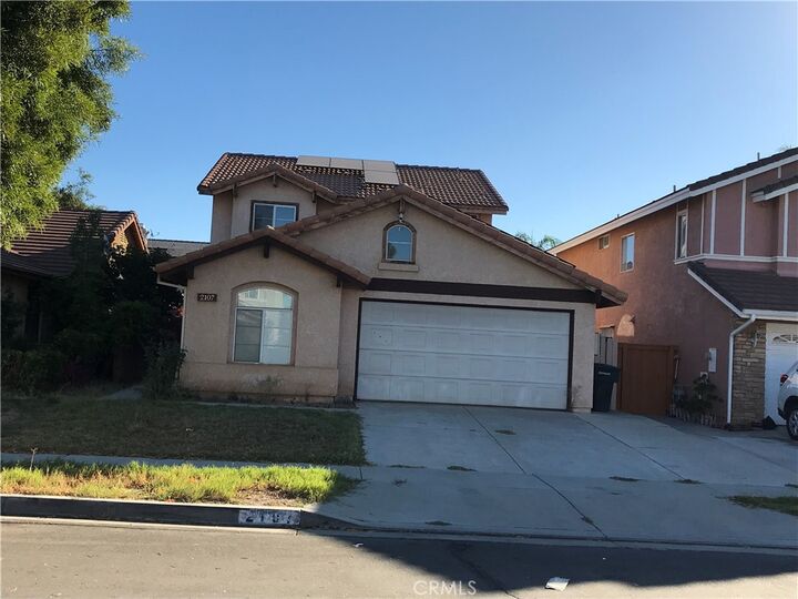 Property Photo:  2107 Star Thistle  CA 92571