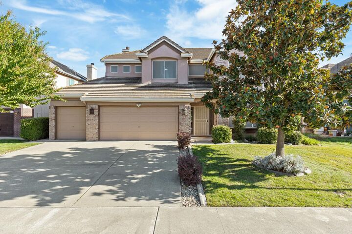 Property Photo:  5527 Tripp Way  CA 95765