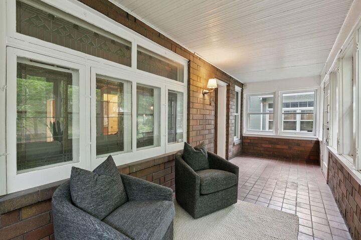 Property Photo:  2138 Marshall Avenue  MN 55104 