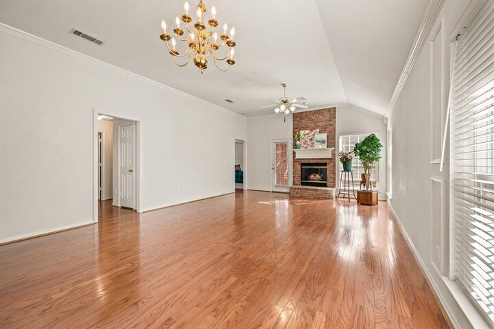 Photo de la propriété:  2220 Tiffany Glenn Court  TX 76021 