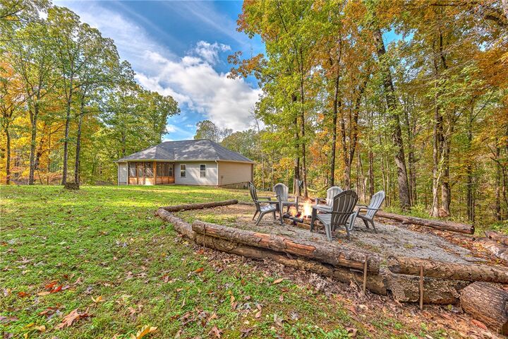 Property Photo: 4 Beal Lane AR 72714