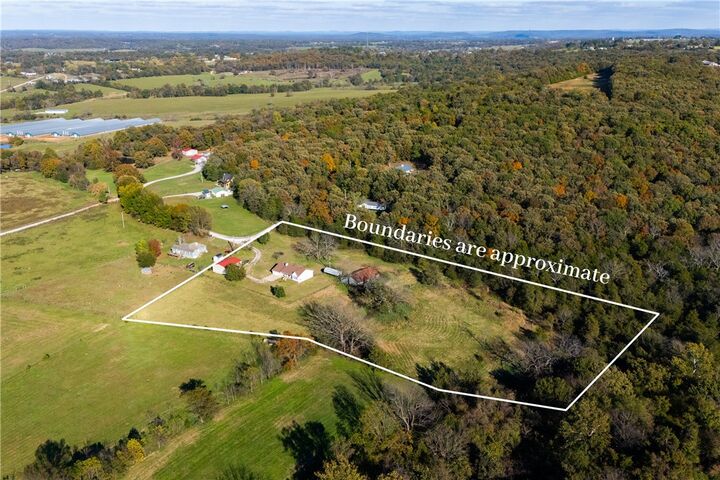 593 Madison 7617  Huntsville AR 72740 photo