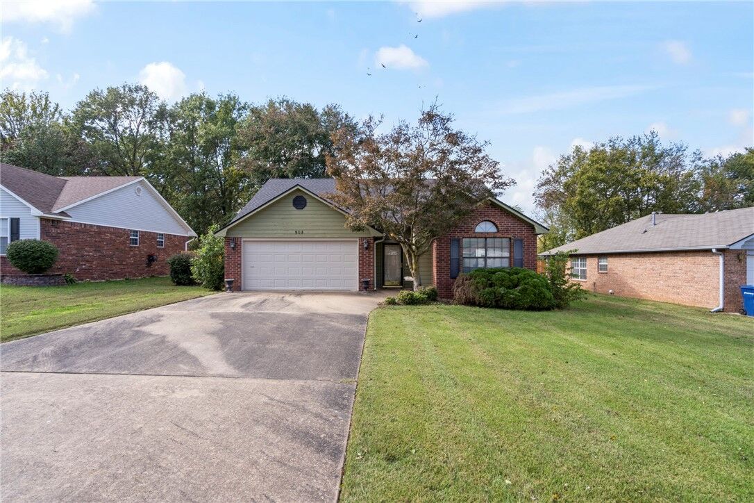 Property Photo: 908 Willow Court AR 72761