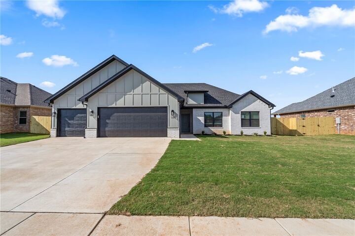 111 N Banner Avenue  Farmington AR 72730 photo