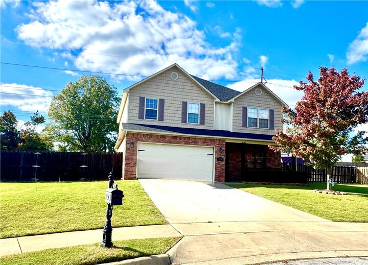 Property Photo: 1214 Queensbury Street AR 72745