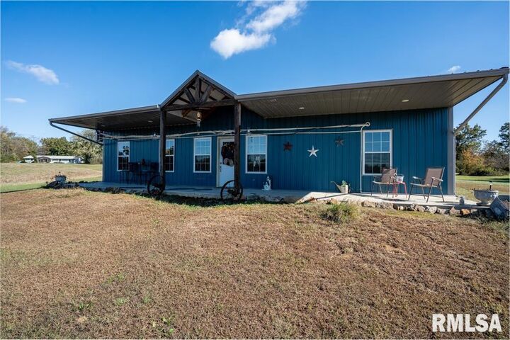 Property Photo:  13261 Casey Road  IL 62959 