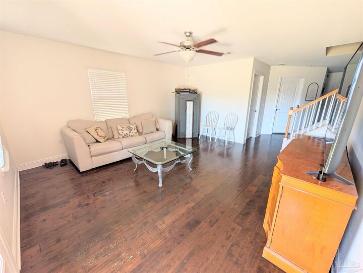 Property Photo:  3020 Enclave Ct  FL 32563 