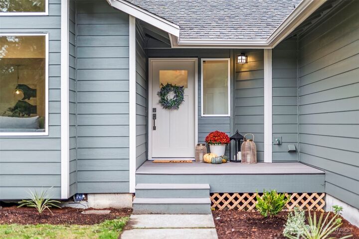Property Photo:  3312  72nd Avenue Ct NW  WA 98335 