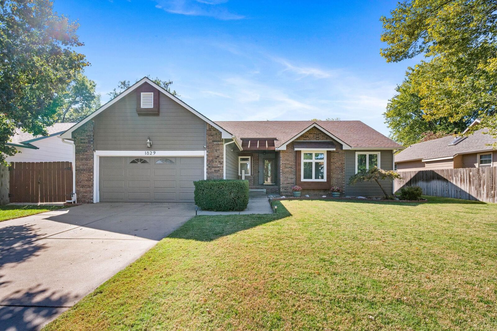 Property Photo:  1829 N Tony Ln  KS 67212 