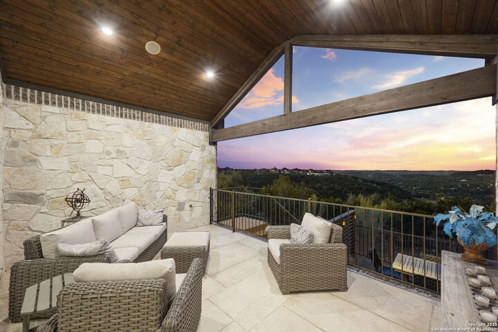 Property Photo:  7903 Vanity Hill  TX 78256 