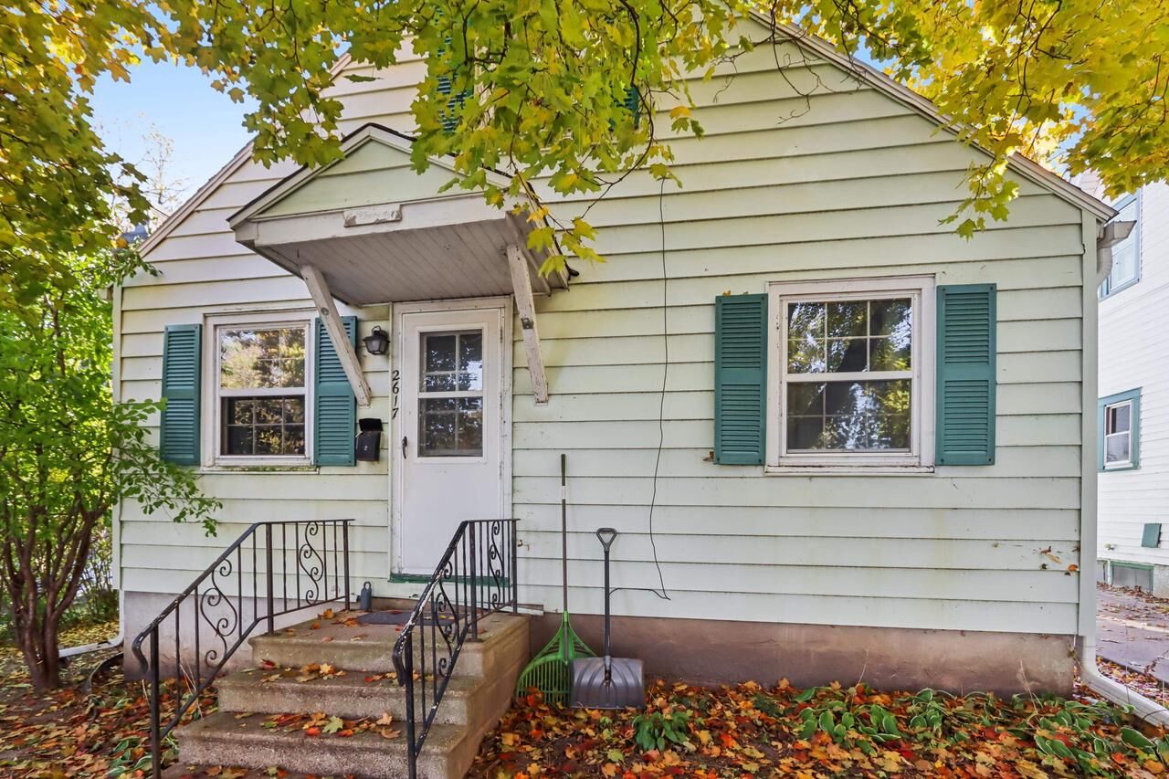 Property Photo: 2617 Hoard Street WI 53704