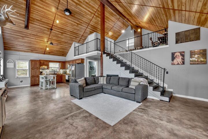 Property Photo: 210 County Rd 479 AL 35077