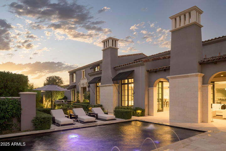 Property Photo:  20044 N 101st Way  AZ 85255 