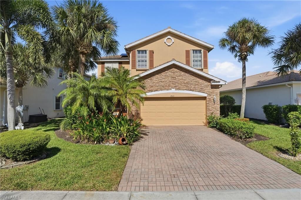 Property Photo:  2513 Keystone Lake Dr.  FL 33909 