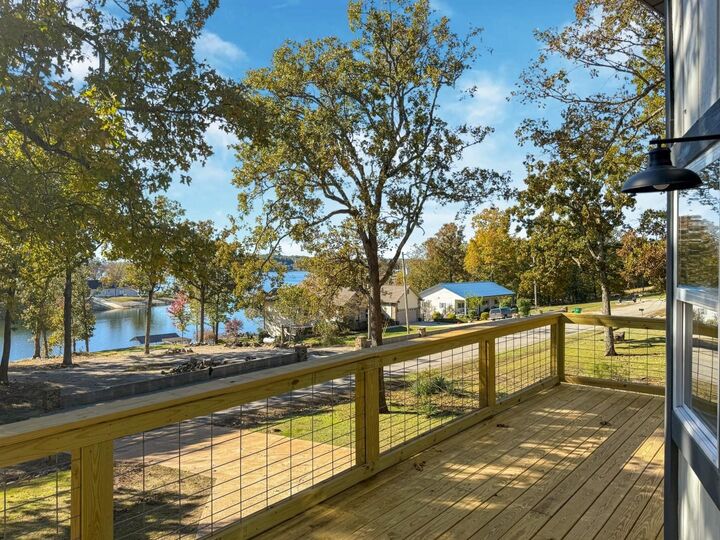 Property Photo: 1506 E Emerald Cove Drive AR 72512