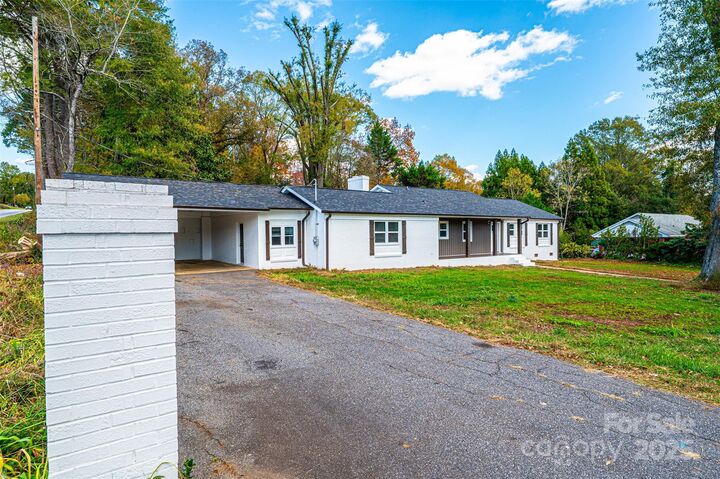 Property Photo:  908 13th Street NW  NC 28613 