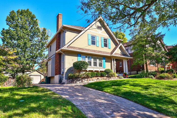 Property Photo: 6132 Fairway Drive OH 45212