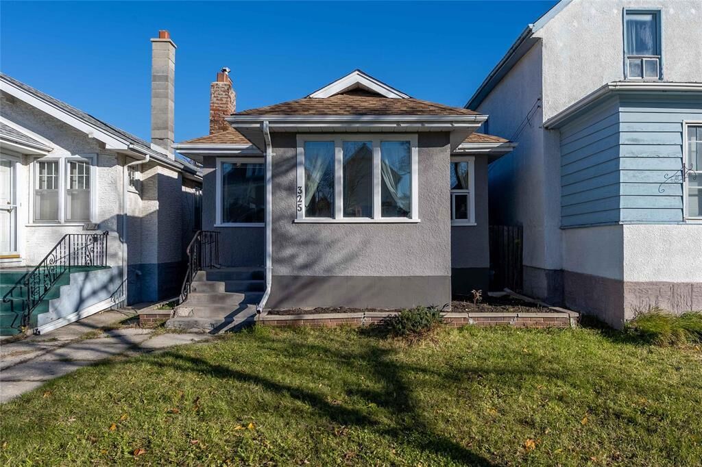 Photo de la propriété: 325 Cathedral Avenue MB R2W 0X6