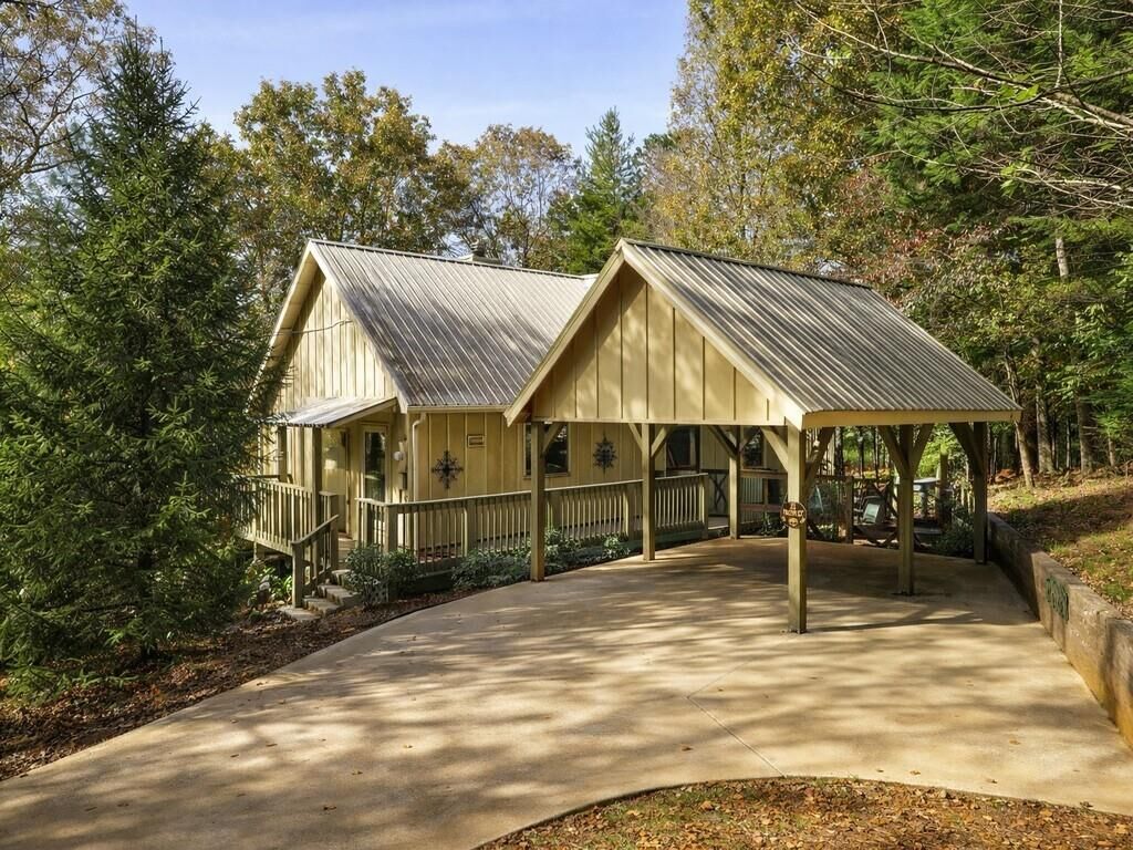 Property Photo:  23 Pacer Court  GA 30540 