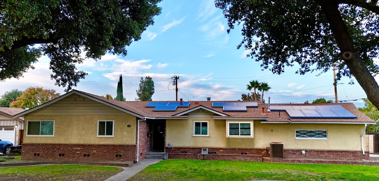 Property Photo:  906 W. Ashcroft  CA 93705 