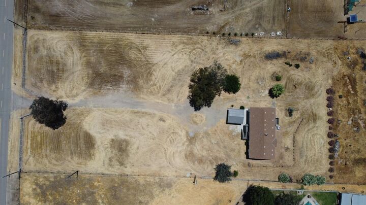 Property Photo:  15758 Mark Road  CA 93636 