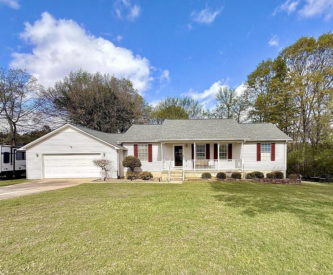 Property Photo: 1319 Jacobs Avenue AL 35740